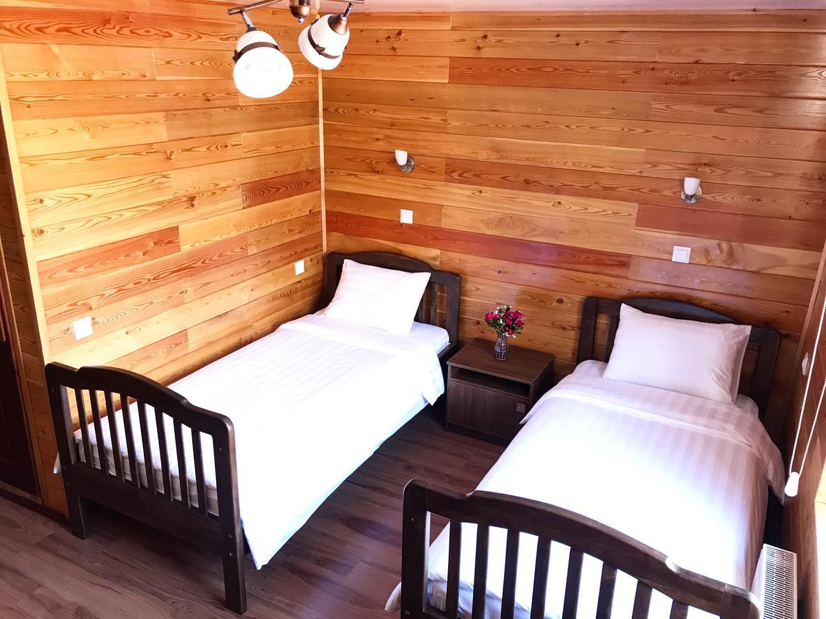 Nomad Hotel Karakol Ngoại thất bức ảnh